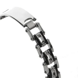 Armband i rostfritt stål. 12mm tuff silver svart kedjedesign. Graverbar platta.