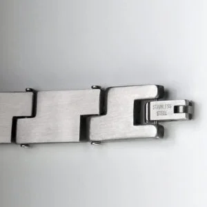 Armband i rostfritt stål. Kollektion Steelstyle 2023 Nr 5. Längd 20,5cm bredd 10,5mm. - Bild 2