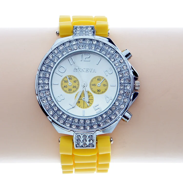 Armbandsur Unisex-diamondstyle, Fashionklocka med lyxig framtoning till superpris! Gult silikonarmband.